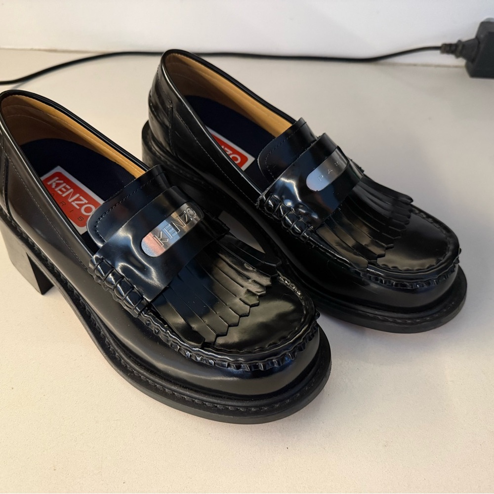 Kenzo Black Patent Leather Loafers with fringe detail